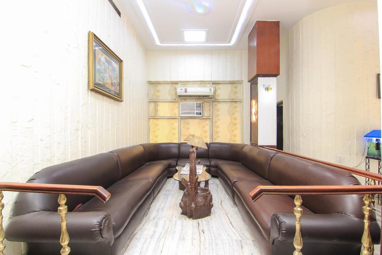 Oyo 2569 Hotel Paradise Kanpur Eksteriør billede